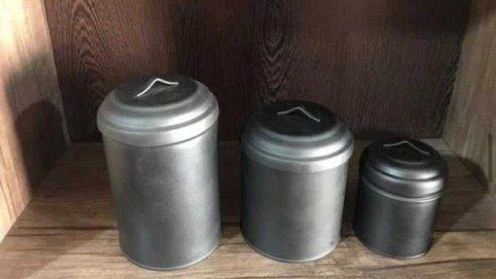 قوطی فلزی